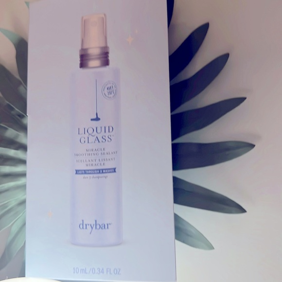☀️5/$25 Bundle Deal! Drybar Liquid Glass Miracle Smoothing Sealant Sample Deluxe - Picture 2 of 5
